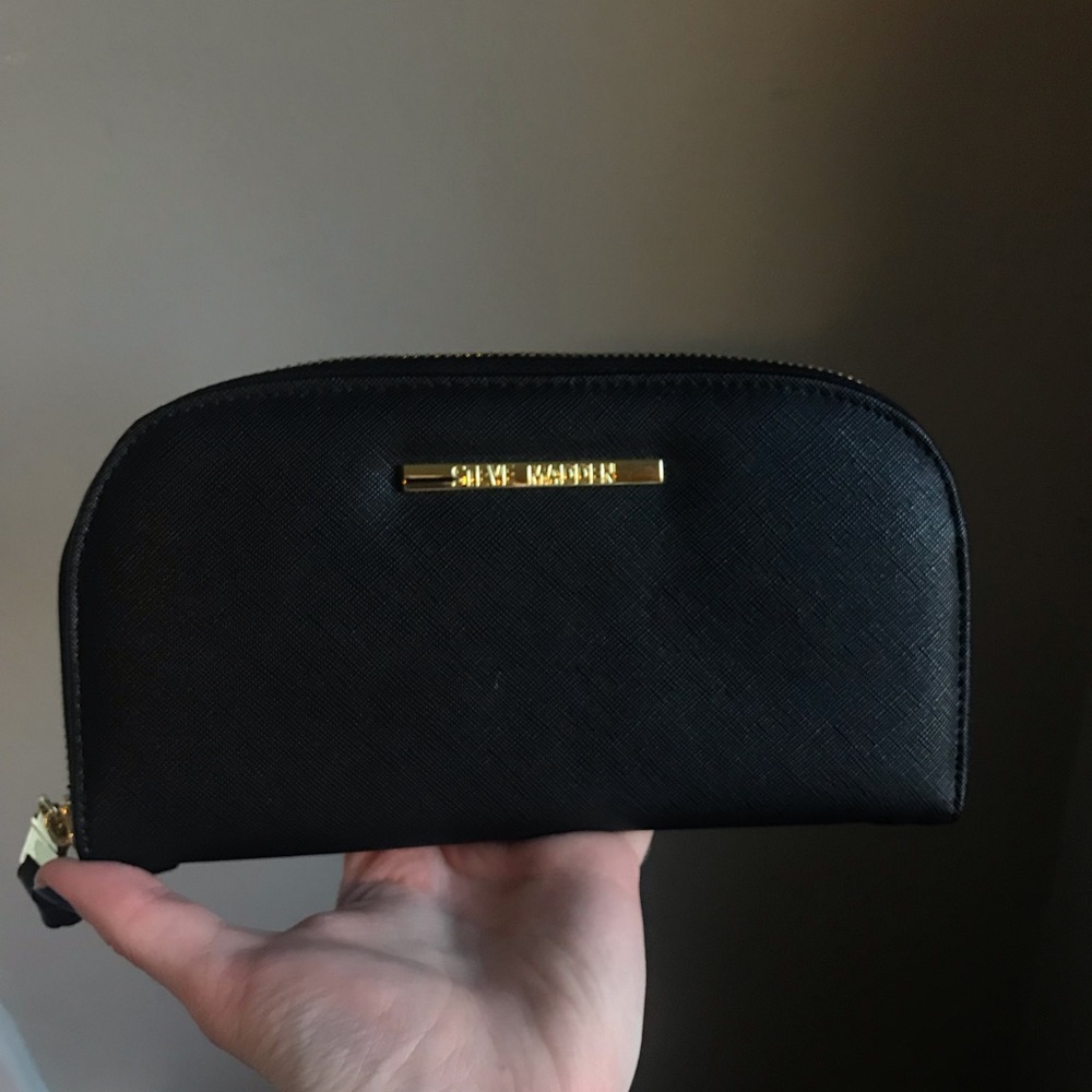 Steve Madden clutch